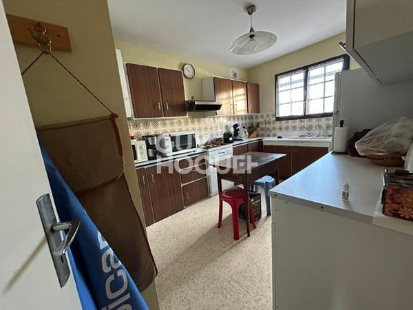 Maison T5 (128 m²) à vendre à SAINT LAURENT DE LA SALANQUE