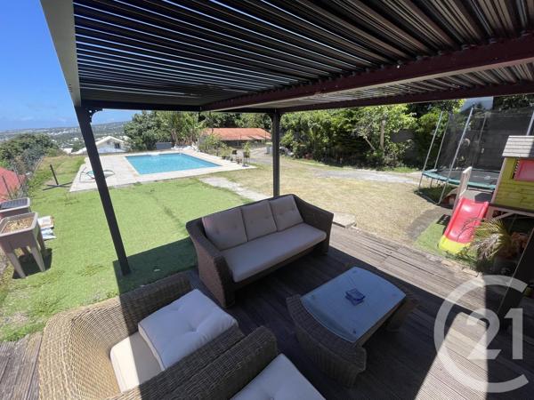 Maison à vendre  5 pièces - 111,90 m2 ST DENIS - 974