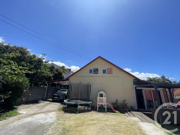 Maison à vendre  5 pièces - 111,90 m2 ST DENIS - 974