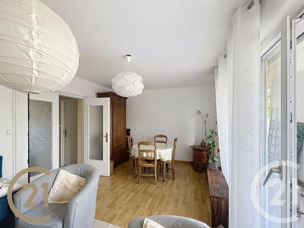 Appartement F3 à vendre  3 pièces - 69,77 m 2   VANDOEUVRE LES NANCY  - 54