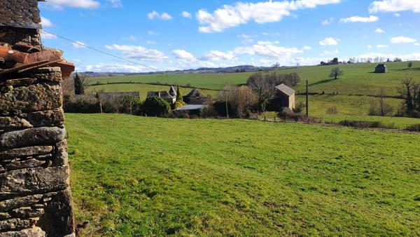 Corps de ferme sans voisins Morlhon le haut