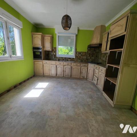 Maison d'habitation à vendre dans la campagne de Châteauneuf du Faou, Finistère 29