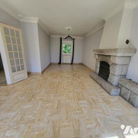 Maison d'habitation à vendre dans la campagne de Châteauneuf du Faou, Finistère 29