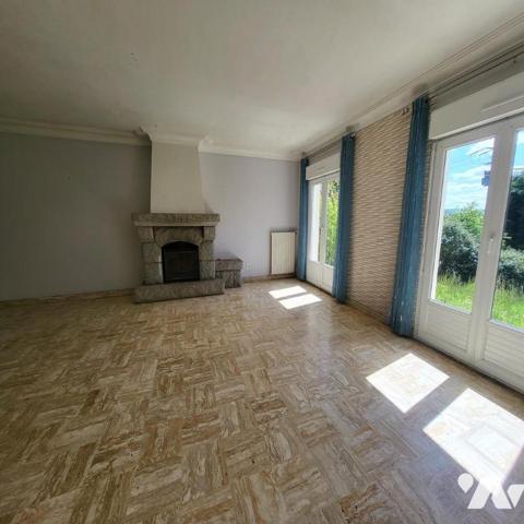 Maison d'habitation à vendre dans la campagne de Châteauneuf du Faou, Finistère 29