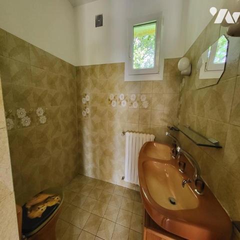 Maison d'habitation à vendre dans la campagne de Châteauneuf du Faou, Finistère 29