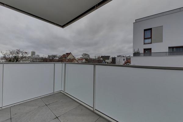 T2 MEUBLE MONTREUIL - PROCHE METRO