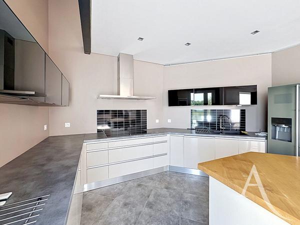 Maison Muret Plain pied 134m² , double garage et piscine
