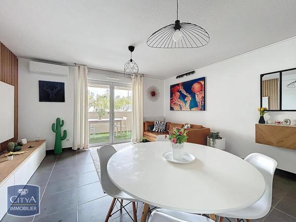 Appartement à louer 3 pièces 60.43m² Nîmes (30000)