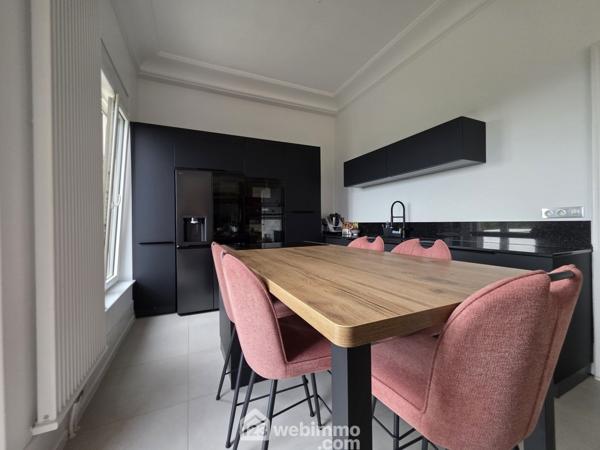 Maison de maître 214 m² à Laon 02000