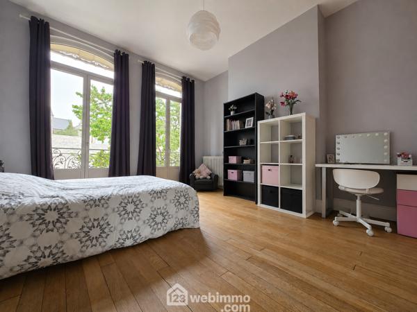 Maison de maître 214 m² à Laon 02000