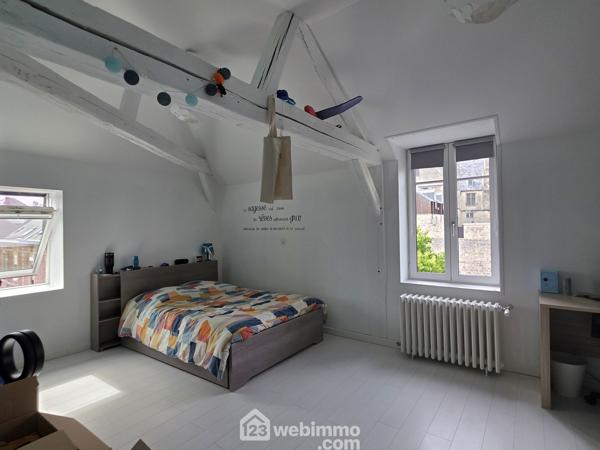 Maison de maître 214 m² à Laon 02000