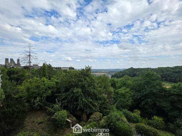 Maison de maître 214 m² à Laon 02000