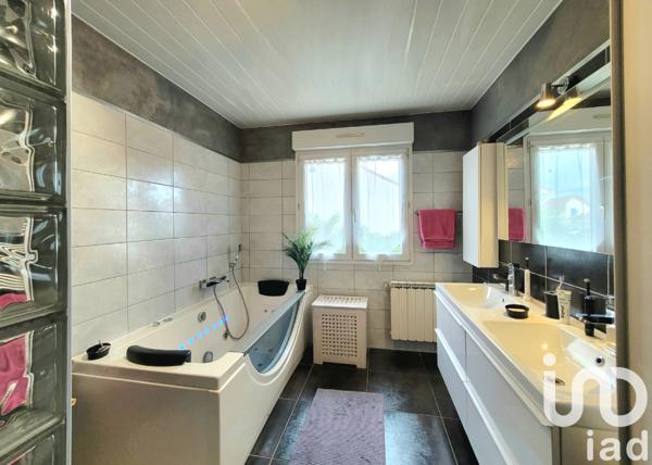 Maison à vendre 6 pièces 145 m² Maizières-lès-Metz