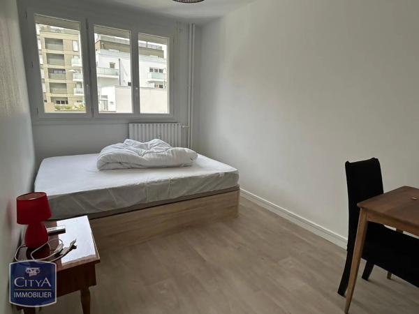 Appartement à louer 5 pièces 82m² Rennes (35000)