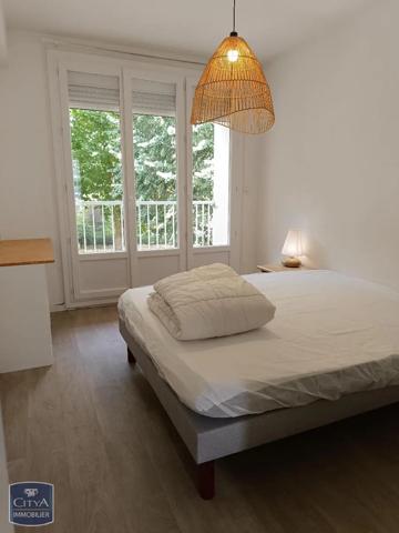 Appartement à louer 5 pièces 82m² Rennes (35000)