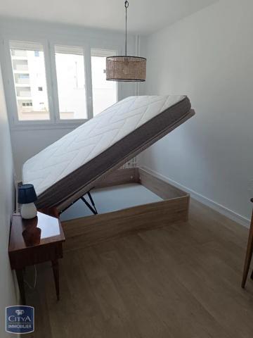 Appartement à louer 5 pièces 82m² Rennes (35000)