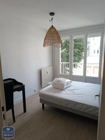 Appartement à louer 5 pièces 82m² Rennes (35000)