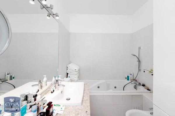 Appartement à vendre 4 pièces 97.8m² Vichy (03200)