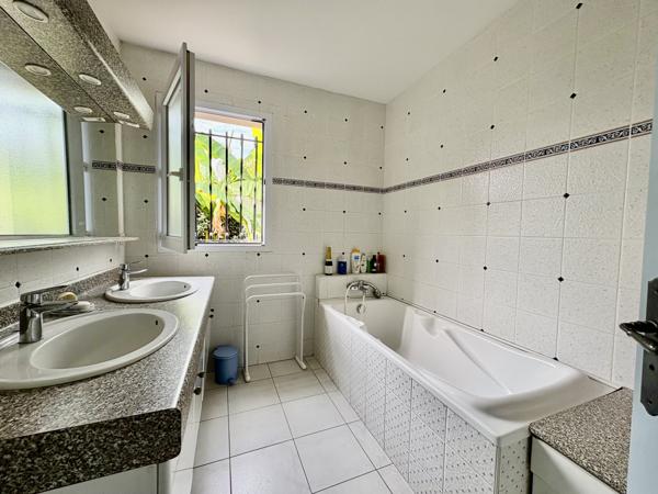 Maison/Villa à Saint Palais sur Mer de 107.11m2