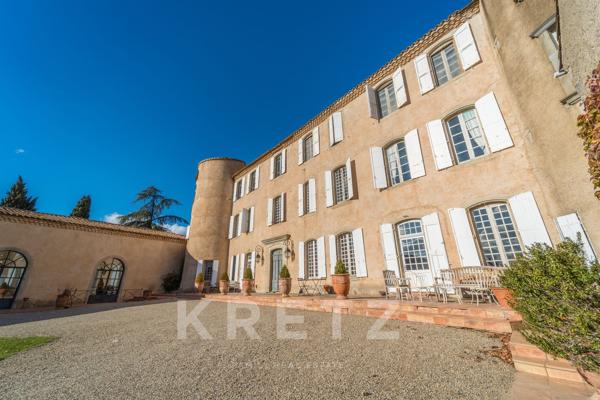 Château d’exception en Languedoc — domaine historique et raffiné
