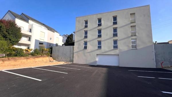 Dpt Finistère (29), à vendre QUIMPER appartement T2 meublé situé au dernier étage de 45,51 m² habitable - Balcon- Parking souterrain.