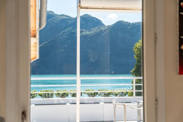 Appartement dernier étage, esplanade Aix les Bains, face au lac du Bourget