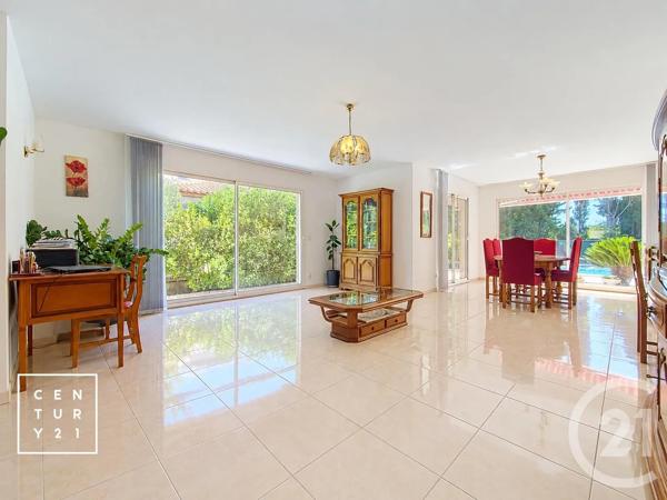 Maison à vendre  4 pièces - 135 m 2   TOULOUGES  - 66