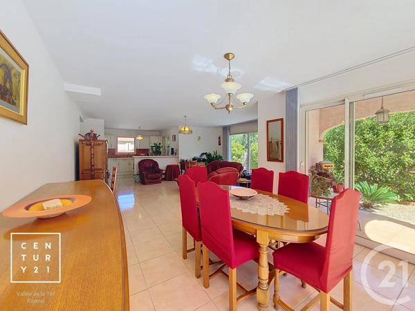 Maison à vendre  4 pièces - 135 m 2   TOULOUGES  - 66