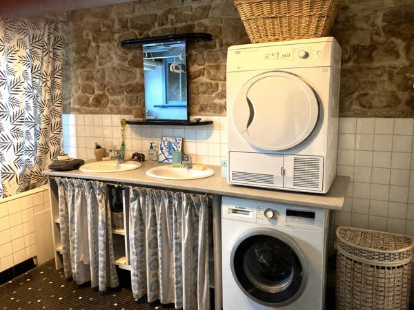 Dinéault – Maison familiale de 129 m² avec jardin, 3 chambres et combles aménageables