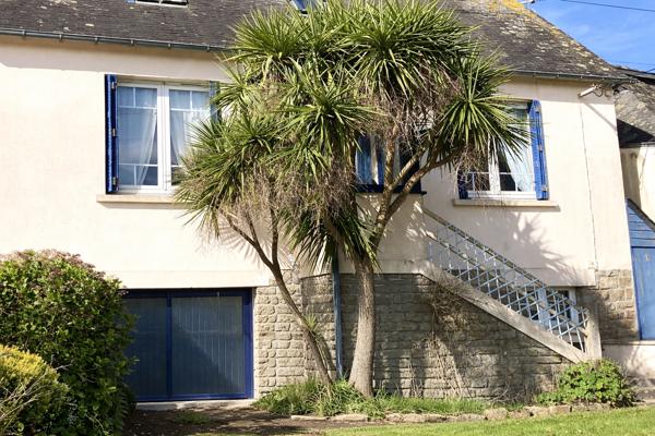 Dinéault – Maison familiale de 129 m² avec jardin, 3 chambres et combles aménageables