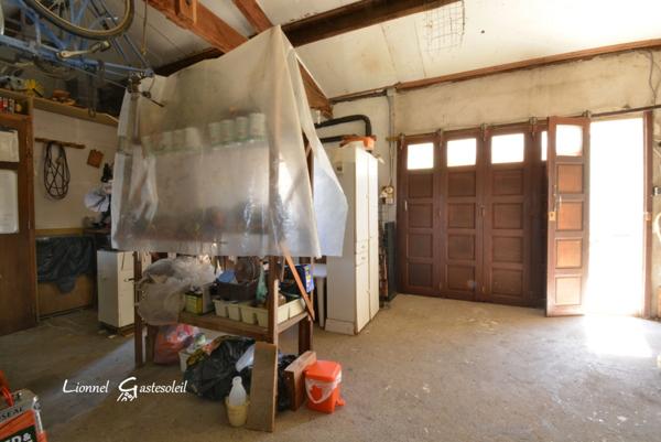 Périgourdine idéalement située 5 chambres sur un beau terrain Paysager à Pineuilh (33)