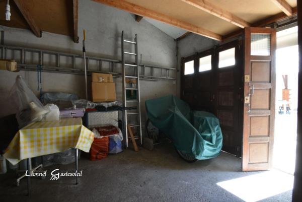 Périgourdine idéalement située 5 chambres sur un beau terrain Paysager à Pineuilh (33)