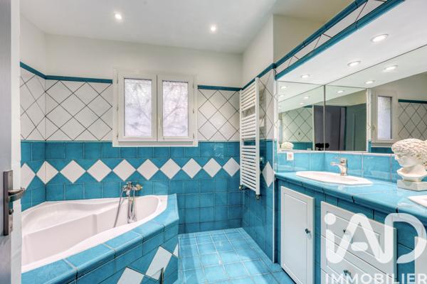 Maison à vendre 5 pièces 156 m² Toulon