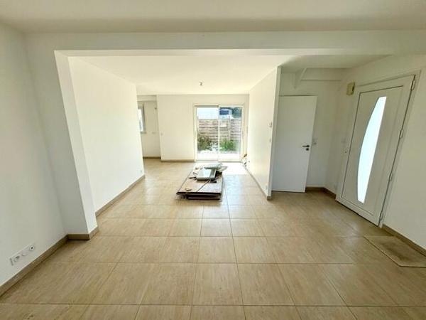 Ploumagoar maison 2 chambres garage attenant et terrasse
