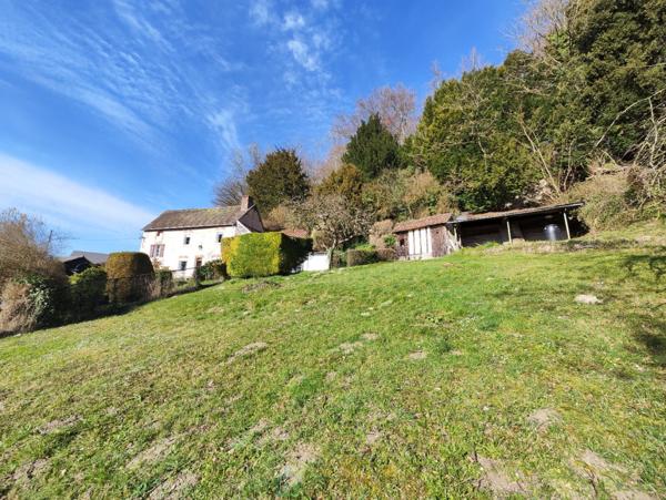 Superbe vue pour cette authentique maison de village