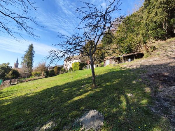 Superbe vue pour cette authentique maison de village