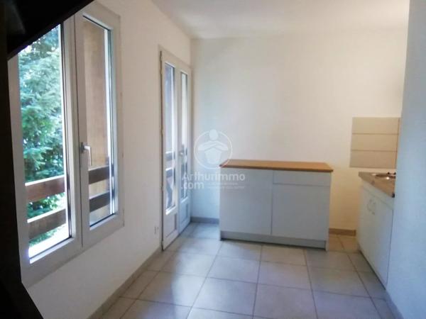 Location                                                      Appartement
                        
                     2 pièces                      30 m2                     à Rouen
