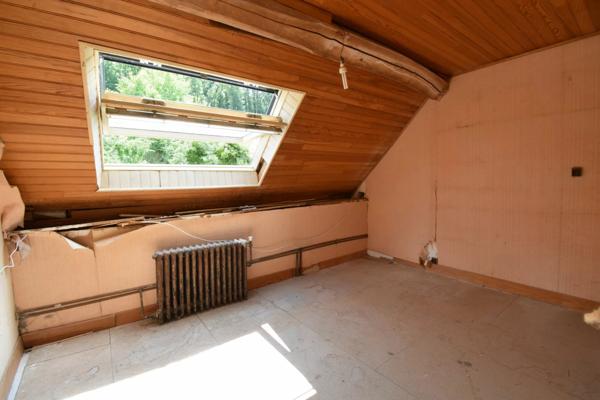 À vendre – Longère en pierre avec dépendances et grand terrain – Pierres (28130)