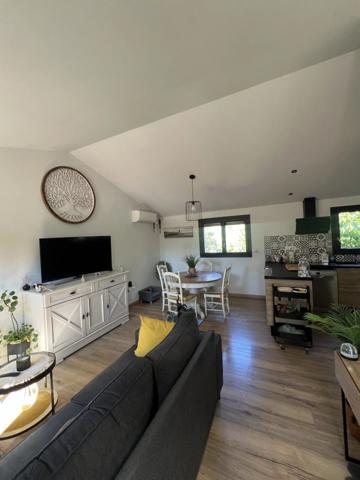 Vente                                                      Villa
                        
                     4 pièces                      79 m2                     à Perpignan