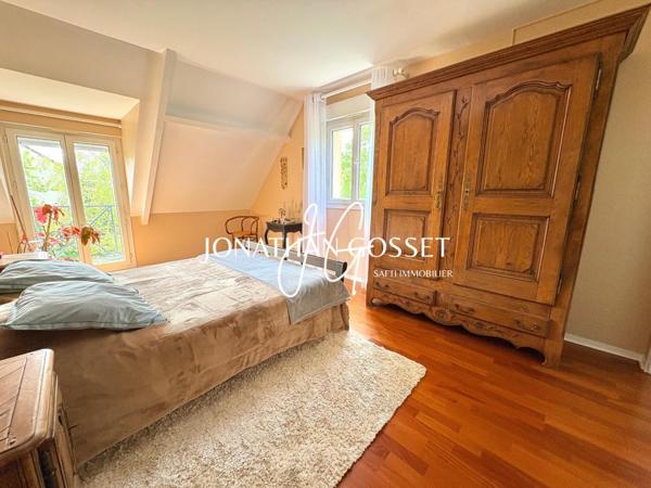 Verneuil-Sur-Seine: Maison familiale - 7 pièces - 5 chambres- 148m² sur 665m² de terrain