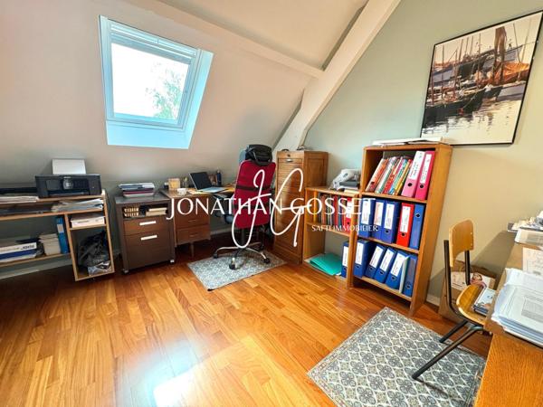Verneuil-Sur-Seine: Maison familiale - 7 pièces - 5 chambres- 148m² sur 665m² de terrain