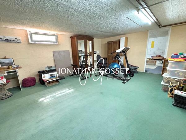 Verneuil-Sur-Seine: Maison familiale - 7 pièces - 5 chambres- 148m² sur 665m² de terrain