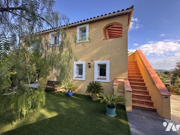 A VENDRE SIX-FOURS-LES-PLAGES (VAR) 83140 - LE BRUSC : VILLA D'EXCEPTION SUR 1100 m2 DE TERRAIN...
