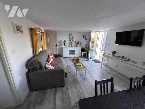 A VENDRE SIX-FOURS-LES-PLAGES (VAR) 83140 - LE BRUSC : VILLA D'EXCEPTION SUR 1100 m2 DE TERRAIN...