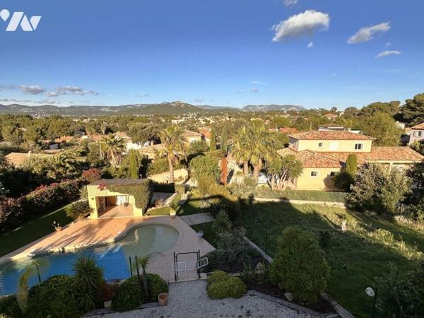 A VENDRE SIX-FOURS-LES-PLAGES (VAR) 83140 - LE BRUSC : VILLA D'EXCEPTION SUR 1100 m2 DE TERRAIN...