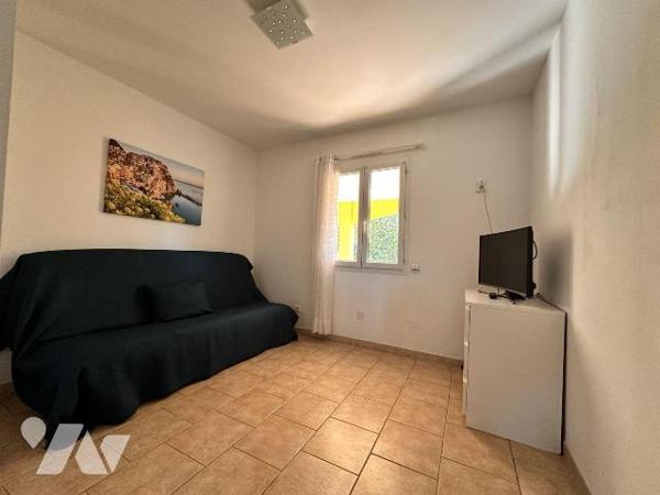 A VENDRE SIX-FOURS-LES-PLAGES (VAR) 83140 - LE BRUSC : VILLA D'EXCEPTION SUR 1100 m2 DE TERRAIN...