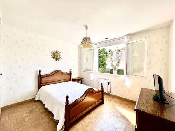 Saclay (91400) Maison avec fort potentiel terrain 890m2