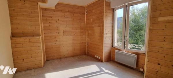 LA GUERCHE DE BGNE - Plein-centre : Maison avec dépendance