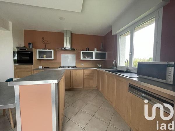 Pavillon 5 pièces de 183 m² à Bourbourg (59630)