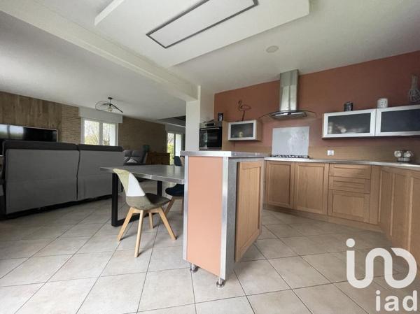 Pavillon 5 pièces de 183 m² à Bourbourg (59630)